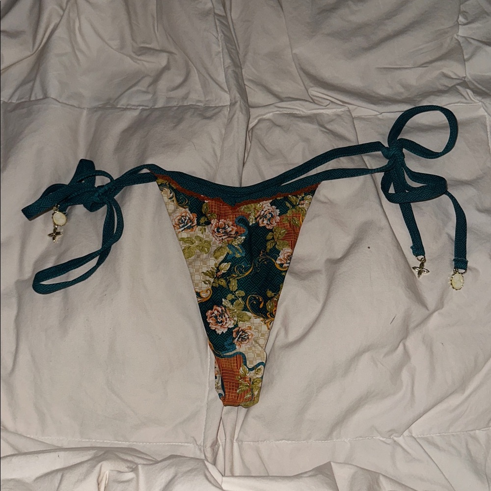 Malaga bikini bottom in “Antigua” by Bydee